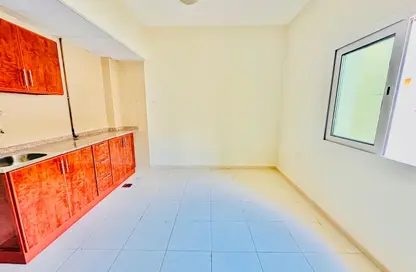 شقة - 1 حمام للايجار في الشامسي 1 - تجارية مويلح - الشارقة