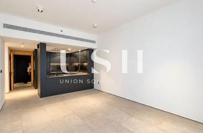 Apartment - 2 - 3 for rent in SH Living 1 - District 14 - Jumeirah Village Circle - Dubai