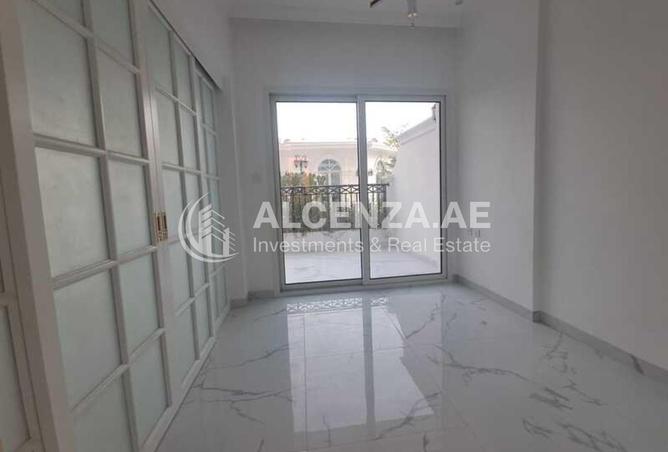 122924069 - Property Image 3