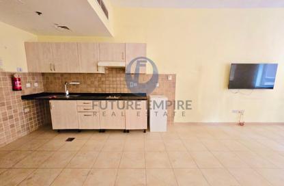 Apartment - Studio - 1 Bathroom for rent in Mankhool Building - Mankhool - Bur Dubai - Dubai