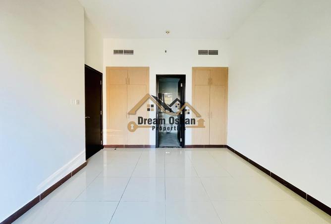 123821145 - Property Image 3