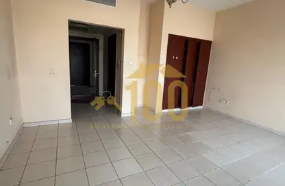 Apartment - 1 Bathroom for rent in Building S15 - Spain Cluster - International City - Dubai