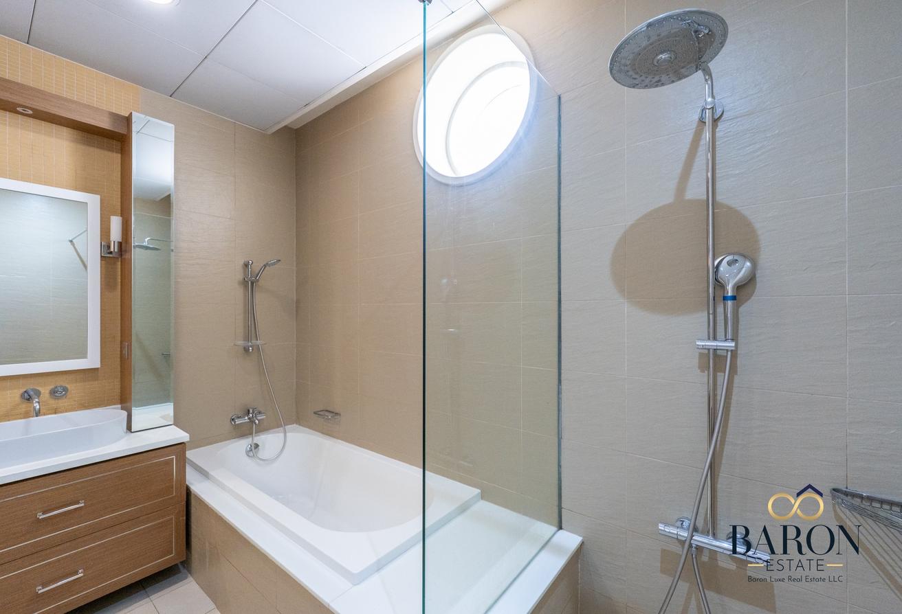 Panoramic Palm View | Top Floor | Upgraded photo 24