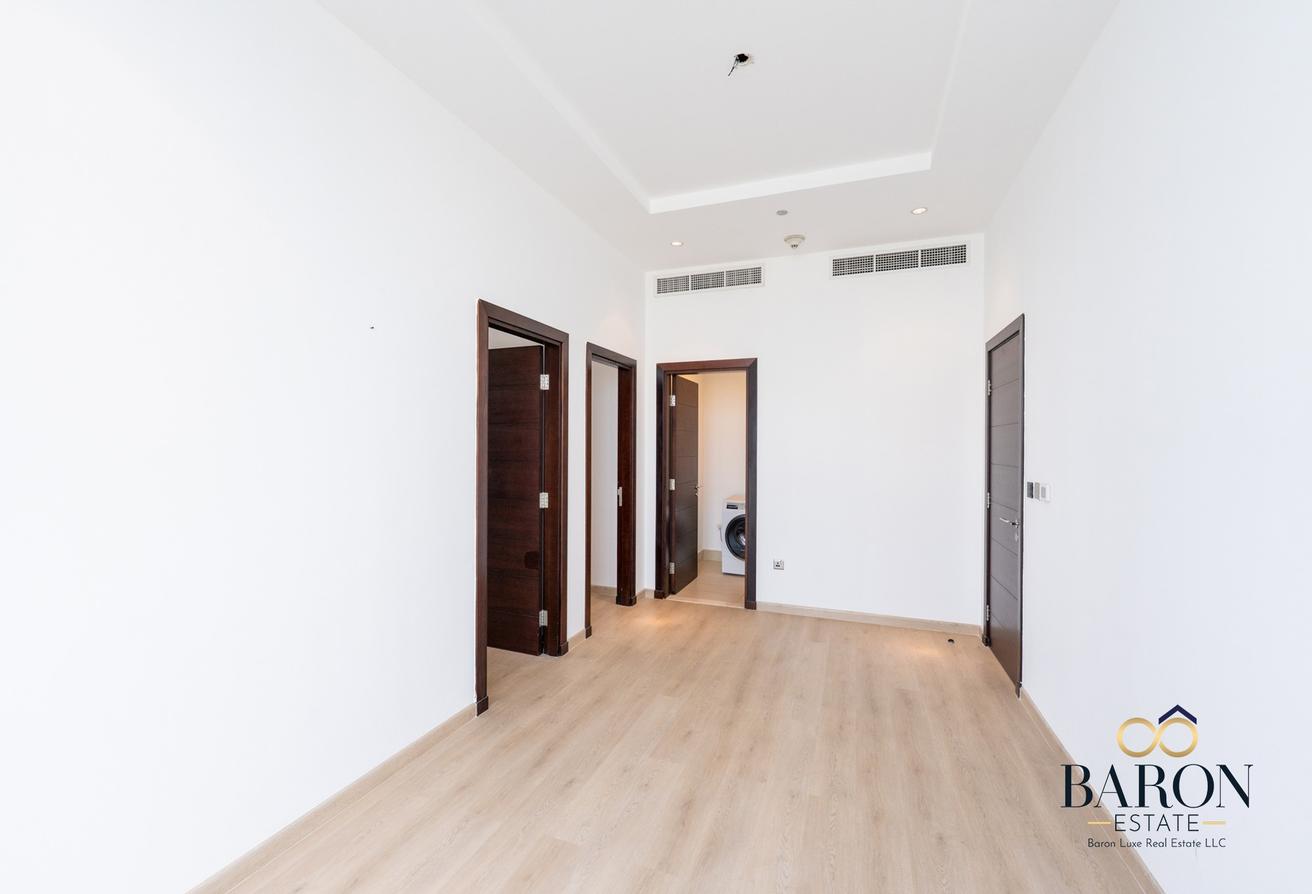 Panoramic Palm View | Top Floor | Upgraded photo 11