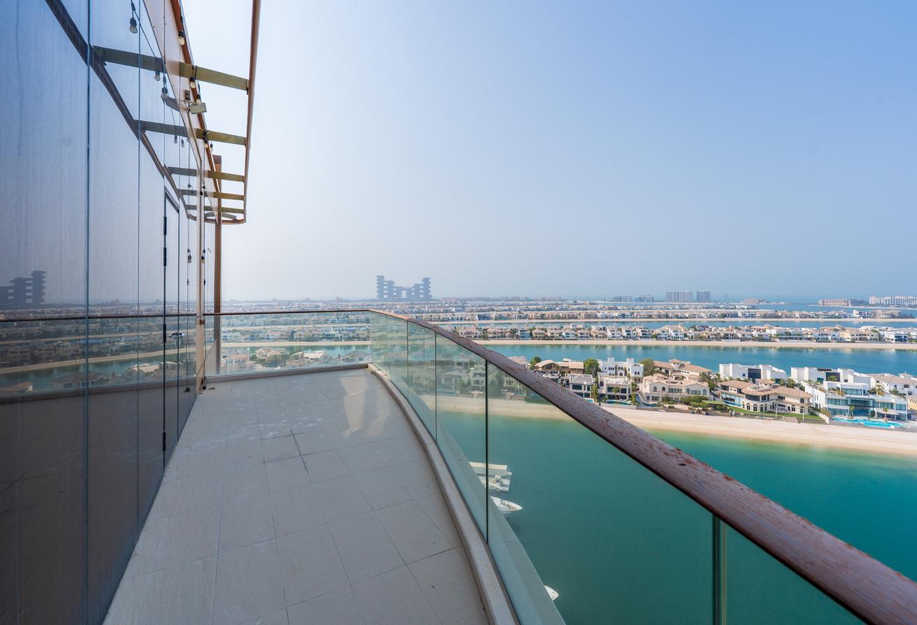 Panoramic Palm View | Top Floor | Upgraded photo 26