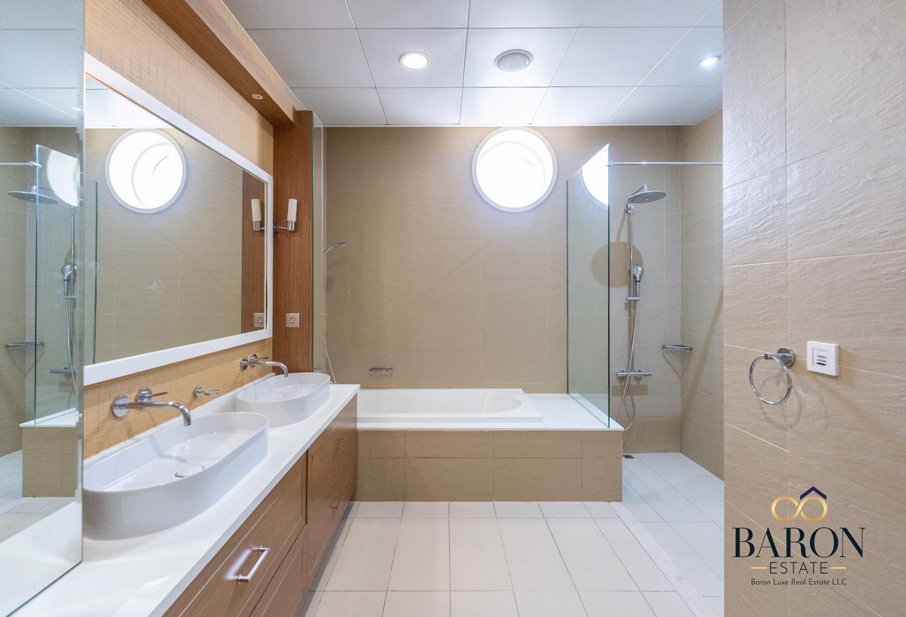 Panoramic Palm View | Top Floor | Upgraded photo 22