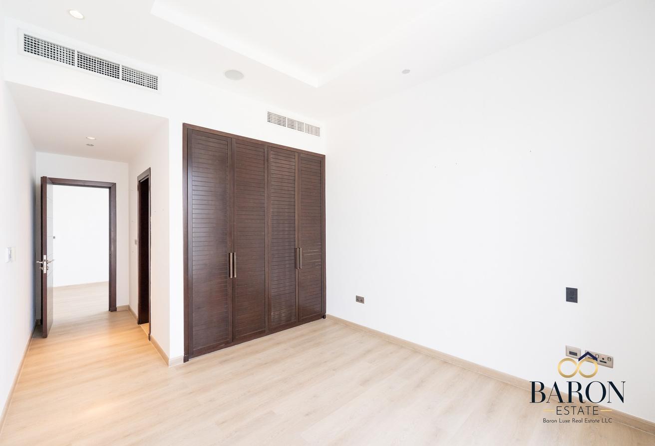 Panoramic Palm View | Top Floor | Upgraded photo 16