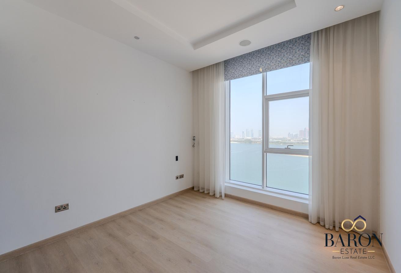 Panoramic Palm View | Top Floor | Upgraded photo 15
