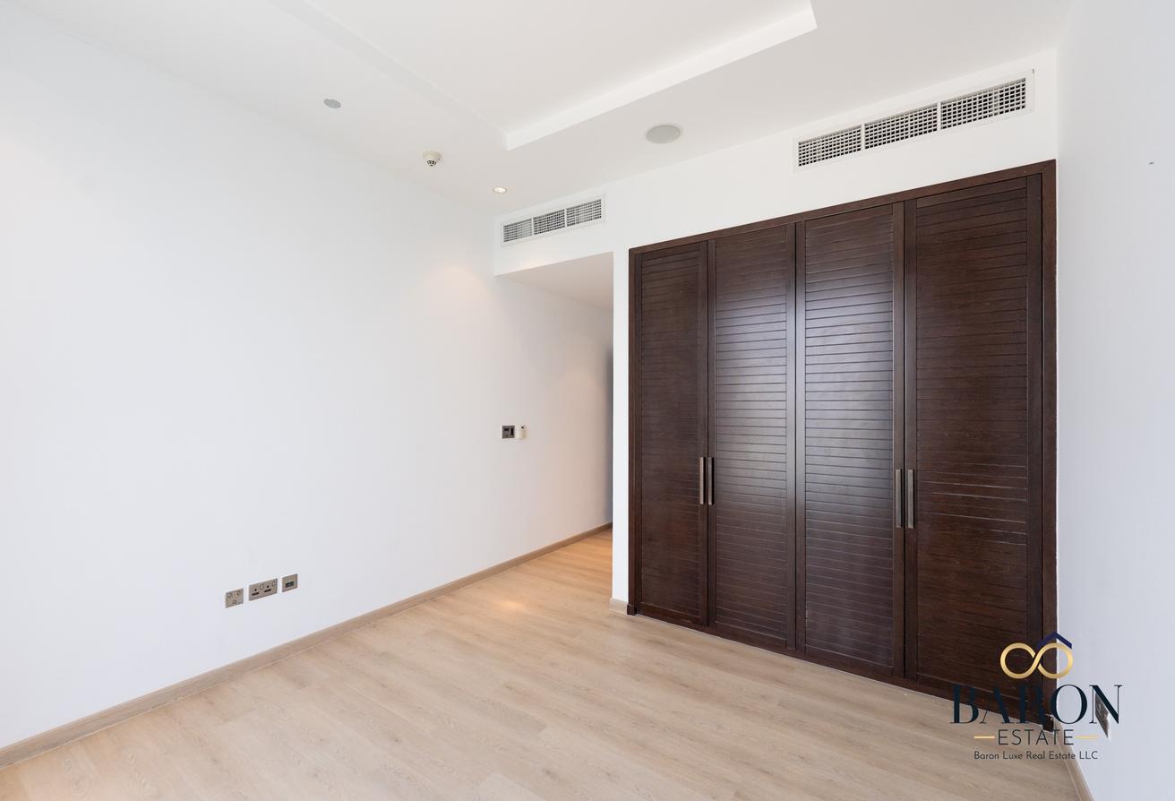 Panoramic Palm View | Top Floor | Upgraded photo 17