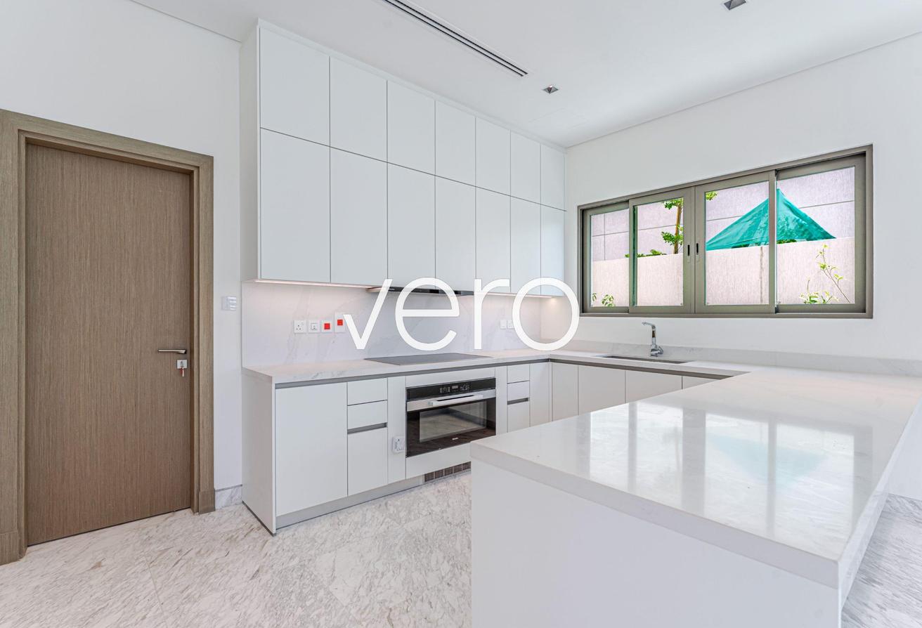 Fully Landscaped | Contemporary | Read to Move In photo 9