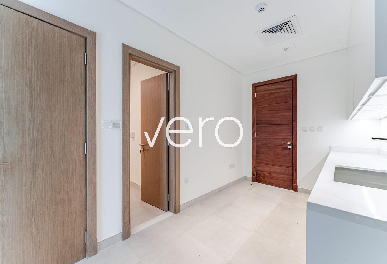 Fully Landscaped | Contemporary | Read to Move In photo 11