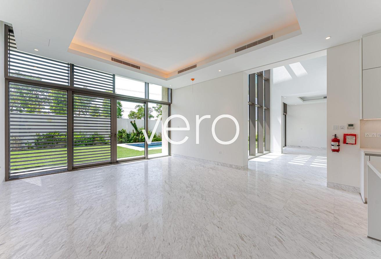 Fully Landscaped | Contemporary | Read to Move In photo 8