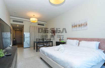 Apartment - Studio - 1 for rent in SOL Bay - Business Bay - Dubai