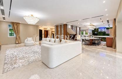 Villa - 5 - 6 for sale in District 1 - Jumeirah Park - Dubai