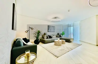 شقة - غرفة نوم - 2 حمامات للايجار في عزيزي عالية - الجداف - دبي