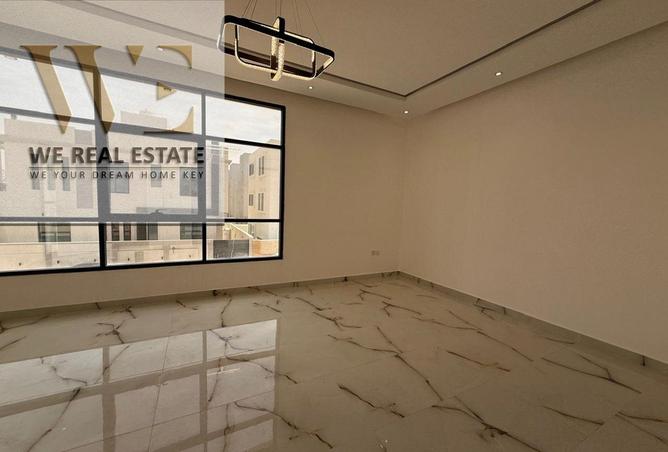 141909318 - Property Image 2