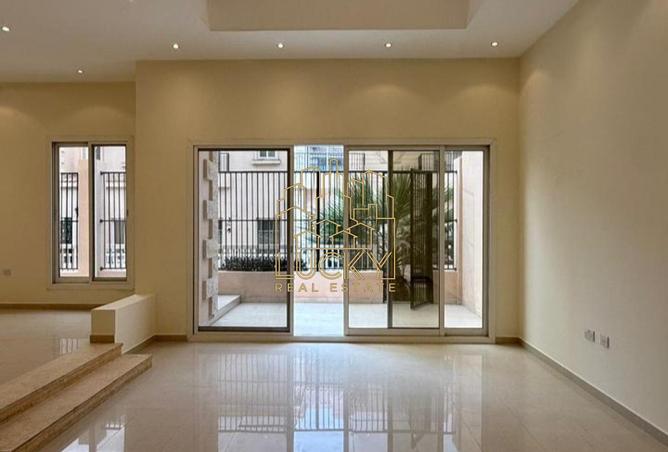 68278381 - Property Image 3