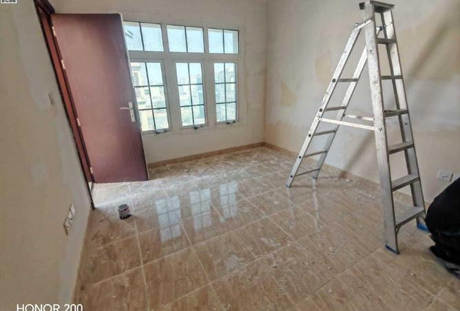 100852700 - Property Image 2