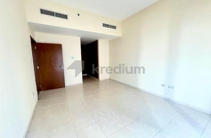 Apartment - 2 Bedrooms - 2 Bathrooms for rent in Cascades Tower - Dubai Marina - Dubai