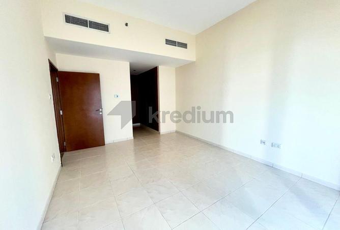 77389302 - Property Image 3