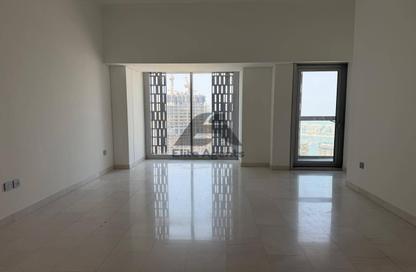 Apartment - 1 - 2 for rent in Cayan Tower - Dubai Marina - Dubai