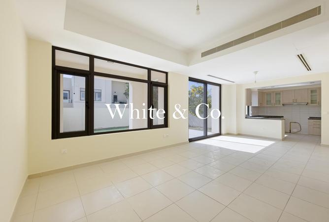 70670637 - Property Image 3