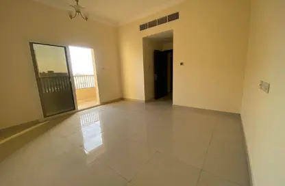 شقة - غرفة نوم - 2 حمامات للايجار في فلل الروضة 2 - 2  الروضة - الروضة - عجمان