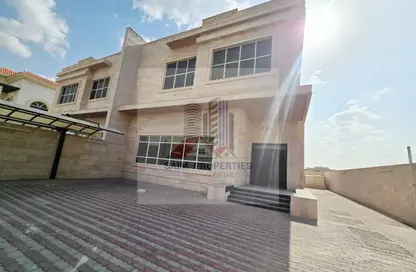 Villa - 4 Bedrooms - 5 Bathrooms for rent in Hoshi - Al Badie - Sharjah