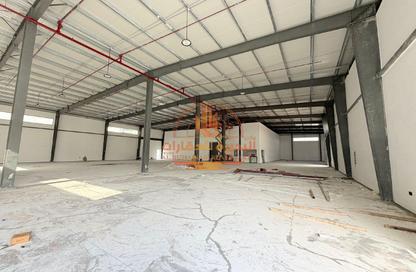 Factory - Studio - 3 Bathrooms for rent in Ali Mousa Building - Al Sajaa Industrial - Al Sajaa - Sharjah
