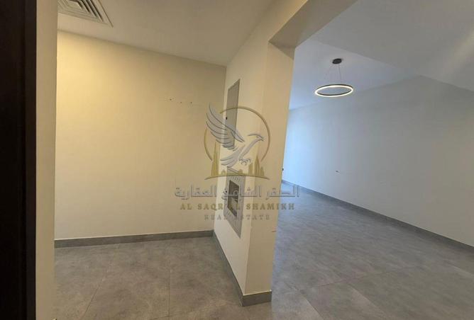 125156209 - Property Image 3