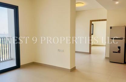 Apartment - 1 - 2 for rent in Weybridge Gardens - Dubai Land Residence Complex - Dubai