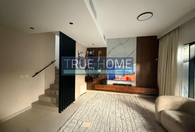 74234173 - Property Image 2