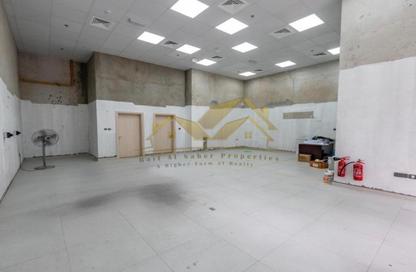 Shop - Studio - 1 Bathroom for rent in Jumeirah Garden City - Al Satwa - Dubai