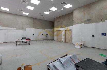 Shop - Studio - 1 Bathroom for rent in Jumeirah Garden City - Al Satwa - Dubai