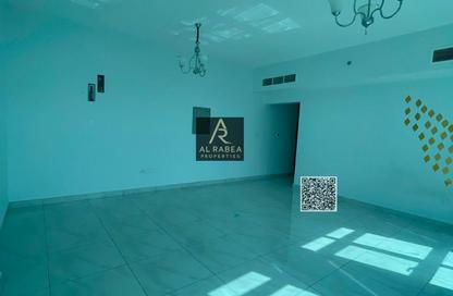 Apartment - 2 Bedrooms - 2 Bathrooms for rent in Corniche Tower - Ajman Corniche Road - Ajman