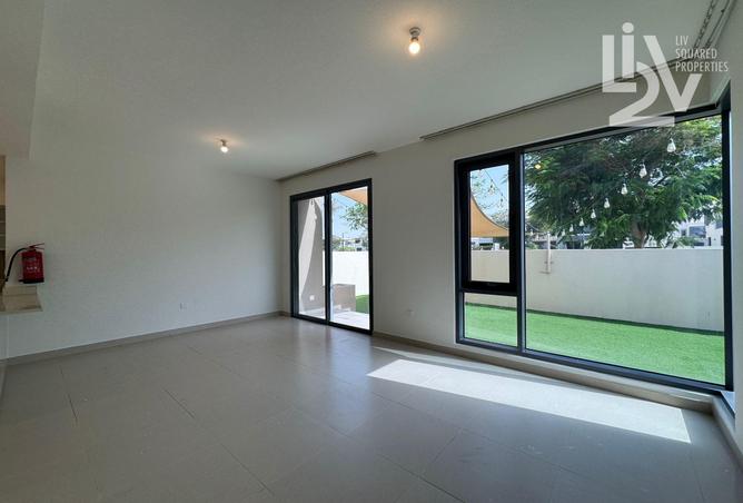 92692111 - Property Main Image