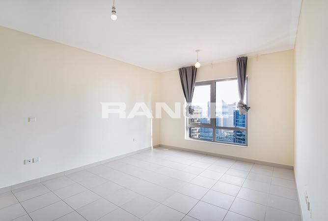 Ready to Move In | Prime Location| On High Floor photo 3