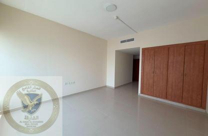 Apartment - 2 Bedrooms - 3 Bathrooms for rent in Al Khan Corniche - Al Khan - Sharjah Apartment - 2 Bedrooms - 3 Bathrooms for rent in Al Khan Corniche - Al Khan - Sharjah
