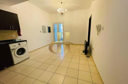 Apartment - 1 - 2 for rent in Autumn 1 - Autumn - Seasons Community - District 15 - Jumeirah Village Circle - Dubai Apartment - 1 - 2 for rent in Autumn 1 - Autumn - Seasons Community - District 15 - Jumeirah Village Circle - Dubai