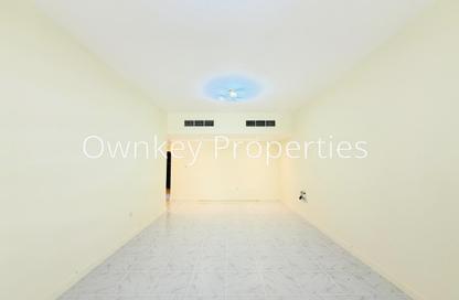 Apartment - 1 - 2 for rent in Al Baha Building - Al Mankhool - Bur Dubai - Dubai