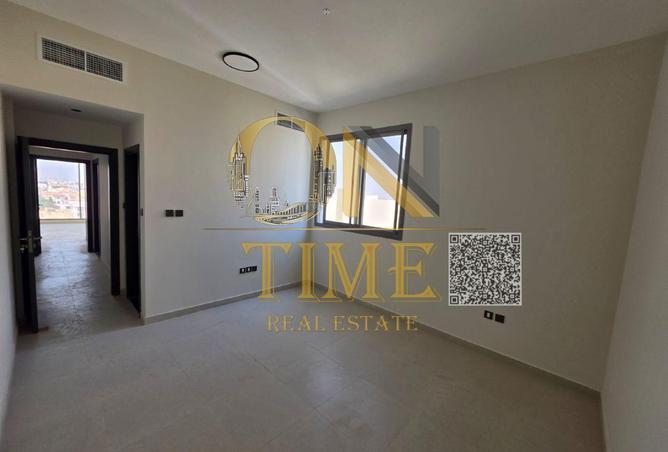 127042904 - Property Image 3
