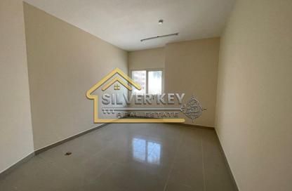 Apartment - 2 Bedrooms - 2 Bathrooms for rent in Bu Tina - Al Sharq - Sharjah