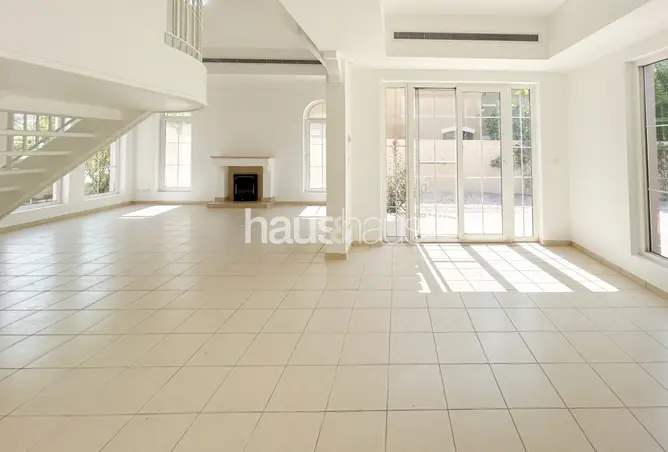 151906310 - Property Image 2