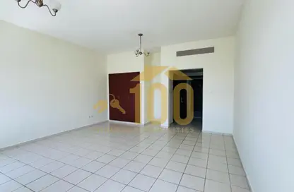 شقة - 1 حمام للايجار في إس 14 - طراز أسباني - المدينة العالمية - دبي