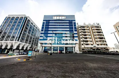 مكتب - استوديو - 2 حمامات للايجار في الزاهية - أبوظبي