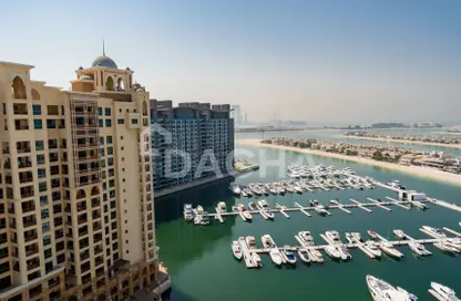 Apartment - 4 Bedrooms - 6 Bathrooms for sale in Marina Residences 2 - Marina Residences - Palm Jumeirah - Dubai