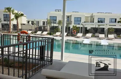 تاون هاوس - 2 غرف نوم - 3 حمامات للايجار في جزيرة فالكون - قرية الحمرا - رأس الخيمة