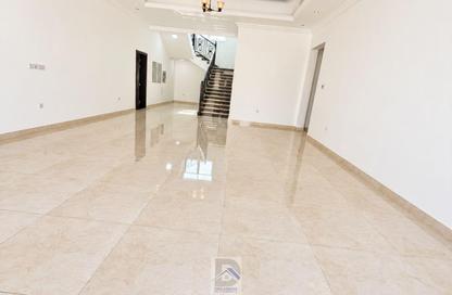 Villa - 4 - 5 for rent in Nad Al Sheba 4 - Nad Al Sheba - Dubai Villa - 4 - 5 for rent in Nad Al Sheba 4 - Nad Al Sheba - Dubai