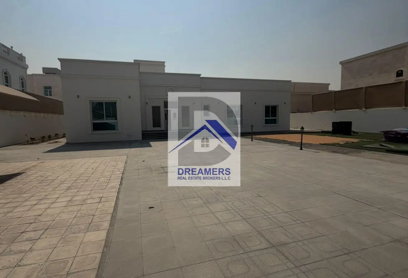 166085069 - Property Main Image