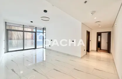 شقة - غرفة نوم - 2 حمامات للبيع في رويال ريجينسي - الخليج التجاري - دبي